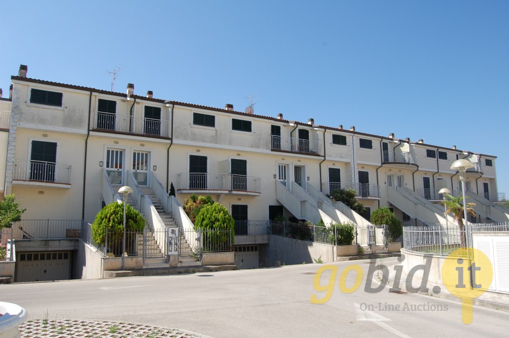 Apartamentos en la Playa - Edificio B1 - P. Recanati-Montarice - Tr. Ancona-C.P.3/2010-Vend.3