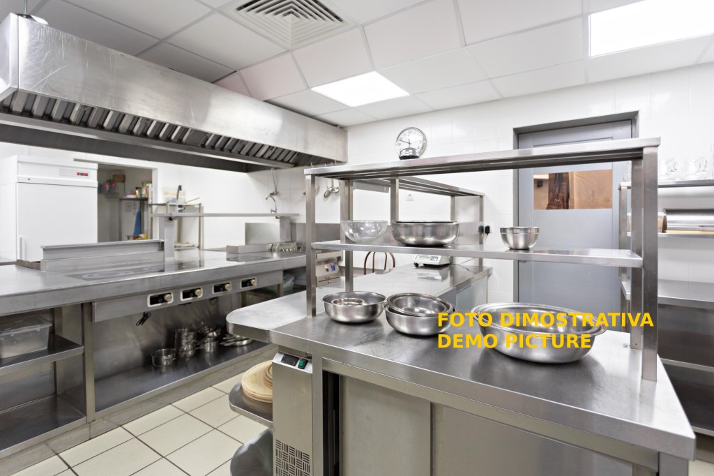 Catering - Furniture and equipment - Bank. 63/2019 - Latina L.C. - Sale 12