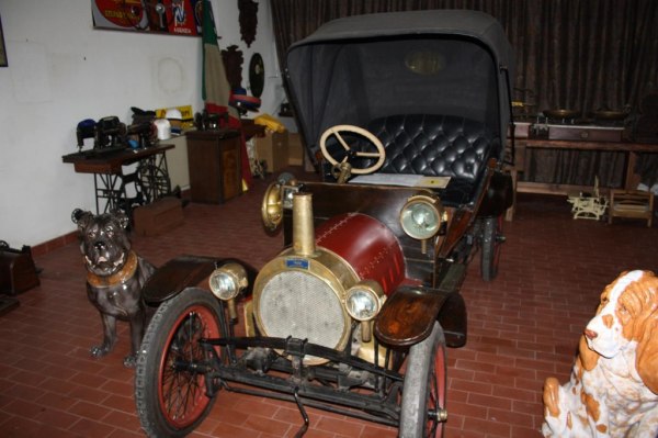 Vintage vehicles - Cars, cycles and carriages - Liq. of patrimony n. 983/2017 - Ascoli Piceno L.C. - Sale 4
