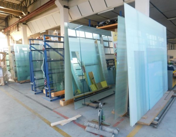 Fensterproduktion - Materialien und Ausrüstung - Fall. 202/2019 - Gericht von Vicenza - Verkauf 5