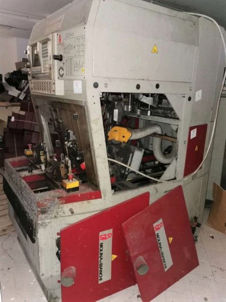 Maszyny do produkcji obuwia - Materiały i wyposażenie - Nissan Vanette - Upadłość 51/2019 - Sąd Rejonowy w Neapolu Północnym - S