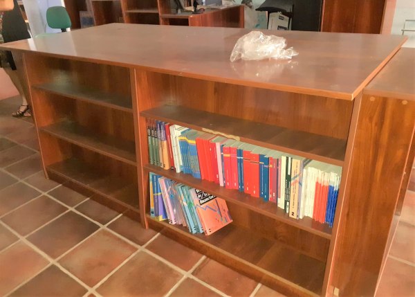 Mobiliário e equipamento de biblioteca - Con. n.117/2016 - Tribunal de Comércio n. 1 de Santa Cruz de Tenerife - Venda 2