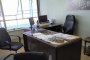 Büromöbel und IT-Ausrüstung 1