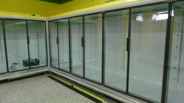Supermarktuitrusting - Bedrijfsmiddelen uit Lease - Intrum Italy S.p.A.