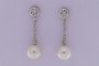 18 Carat White Gold Earrings - Diamonds - Pearls 3
