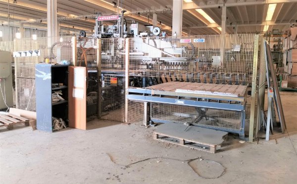 Büromöbelproduktion - Maschinen und Ausrüstungen - Konkurs Nr. 144/2019 - Gericht von Cagliari - Verkauf 7