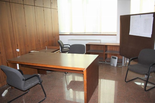 Mobilier birou - Stivuitor - Faliment 54/2020 - Tribunalul Ancona - Vin.6