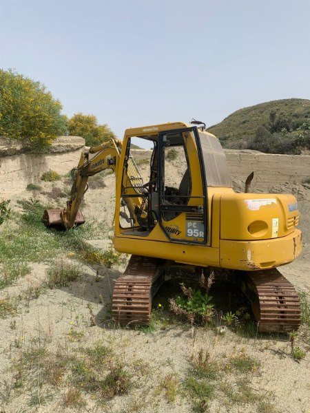 Earth moving - Machinery and equipment - Administrative Jud. n. 5528/20 - Law Court of Reggio Calabria - Sale 11