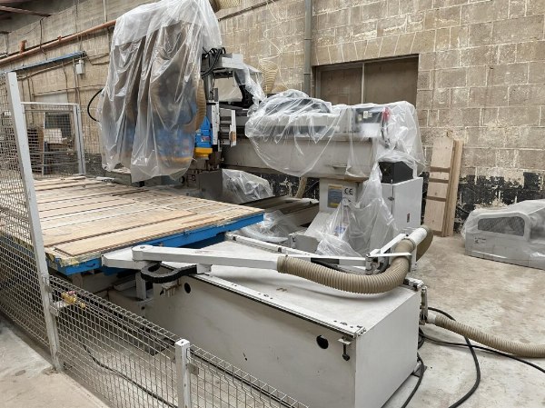 Machines et équipements - Travail du contreplaqué - Véhicules - Faillite 39/2022 - Tribunal de Bari - Vente 7