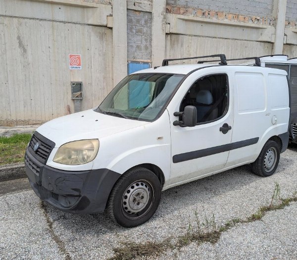 FIAT Doblò Cargo Van - Bank. 6/2022 - Caltanissetta L.C. - sale 2