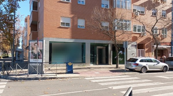 Gewerbliche Immobilie in Leganés - Handelsgericht Nr. 3 Pontevedra