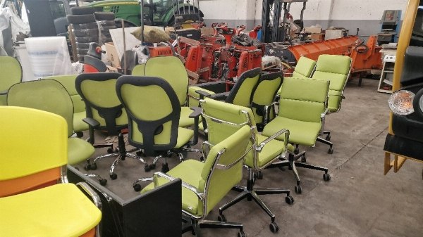 Asientos de oficina - Sofá, sillón y sillas - bienes instrumentales provenientes de leasing - Venta 3