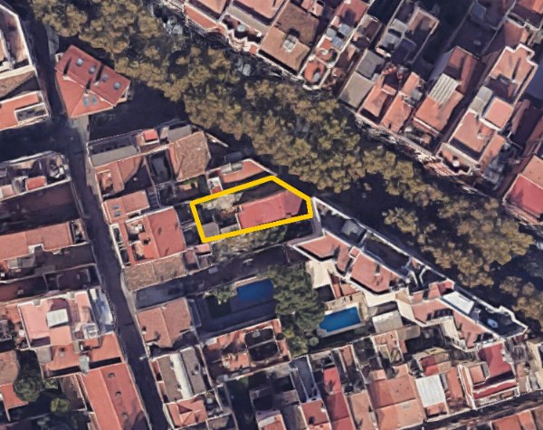 Andel 50% av en enfamiljshus i Sant Boi del Llobregat - Handelsdomstol nr 10 i Barcelona - 1