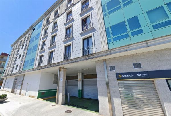 Housing, Parking spaces and storage room in Boiro - Commercial Court No.1 of A Coruña-1