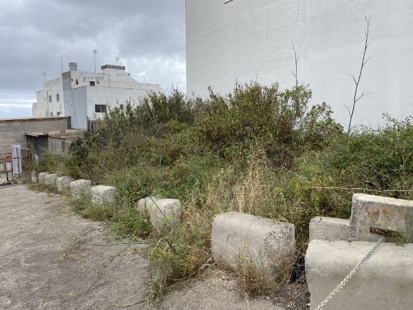 Wohnung und Grundstück in Las Palmas de Gran Canaria - Handelsgericht Nr. 2 von Las Palmas de Gran Canaria