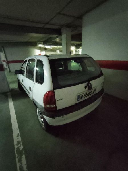 Veículo Opel Corsa - Juizado Mercantil Nº.2 de A Coruña - 1