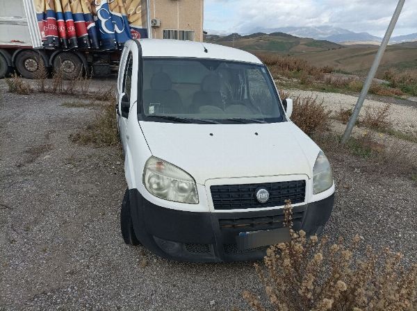 Ψυκτικά Φορτηγά - IVECO 65C/E4 και FIAT Doblò - Πτώχευση 13/2018 - Δικαστήριο Καλτανισσέτα - Πώληση 2