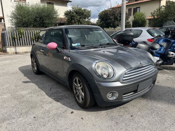 Mekanizazio lanak, - Makineria eta ekipamenduak, - MINI One eta BMW Motorrak - Lik.Gud. n.13/2024 - Terni Auzitegia - Salmenta 2