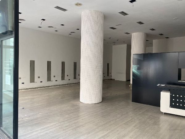 Varios locales comerciales distribuidos en 2 bloques, en Vigo- Juzgado de lo Mercantil Nº3 de Pontevedra