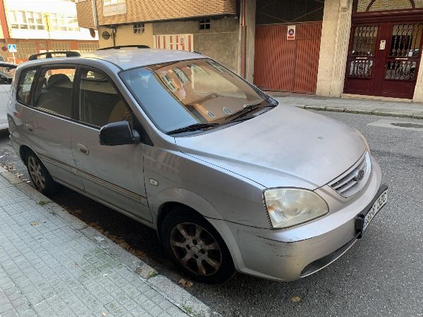 Vehículo KIA CARENS en Ferrol, A Coruña