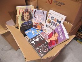 Stock de Libros, Textos, Gadgets y Artículos de Regalo - Aprox. 17.000 artículos