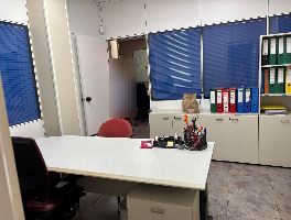 Local Comercial en Primera Línea del Paseo Marítimo de Adra, Almería