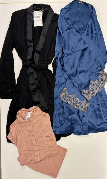 Stock LA PERLA — Lencería, homewear, baño y cosmética - Juzgado De Lo Mercantil Nº10 De Barcelona